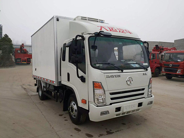 大運排半3.75米貨廂冷藏車 大運排半3.75米貨廂冷藏車