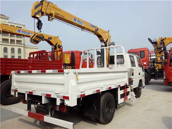 江鈴順達雙排徐工2噸隨車吊 江鈴順達雙排徐工2噸隨車吊