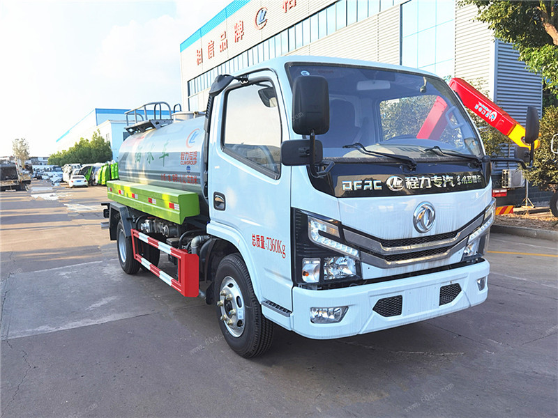 5噸灑水車