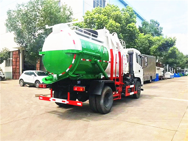 東風(fēng)華神8-10方餐廚垃圾車(chē)