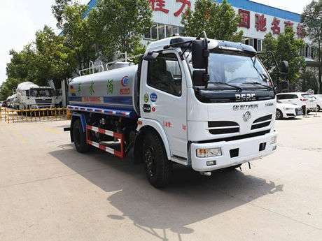 東風(fēng)福瑞卡10噸多功能噴灑車參數(shù)